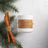 Lumanare handmade din ceara naturala de soia 100%, aroma Molid si scortisoara, Recipient ceramic alb, 150 g