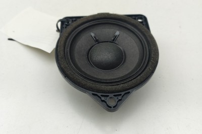 Difuzor ușă st&amp;acirc;nga față PORSCHE Taycan 2021 OEM: 720777-0020,971035415F | 31692915 foto