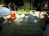 LOT sticlarie: carafa 1000ml si pahar, 6 pahare tuica, 12 pahare vin cu picior..