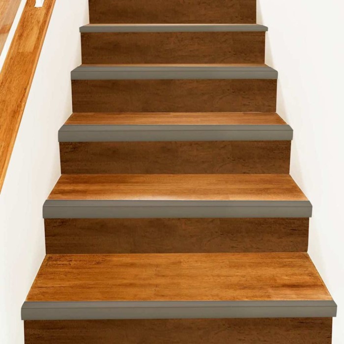 Profile pentru marginea treptelor 10 pcs Sampanie 67 cm