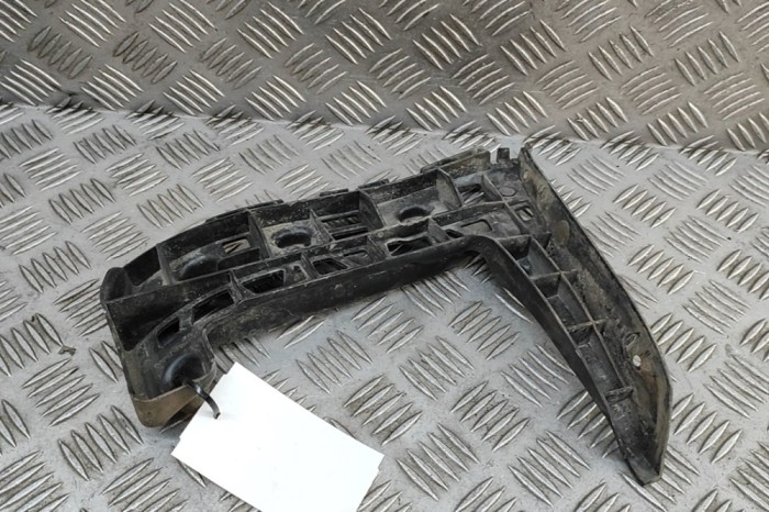 Suport bara de protecție dreapta spate VW CADDY IV Furgon SAA, SAH 2016 OEM: 2K5807394 31052699
