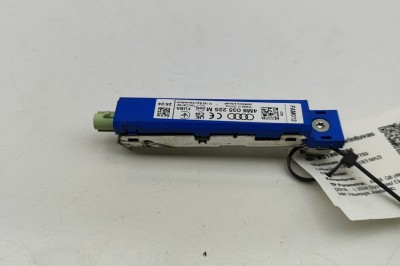 Amplificator de antena AUDI Q8 4MN 2024 OEM: 4M8035225M | 31869861 foto