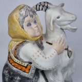Tarancuta cu capra - Bibelou mare portelan romanesc RAR vechi, vintage