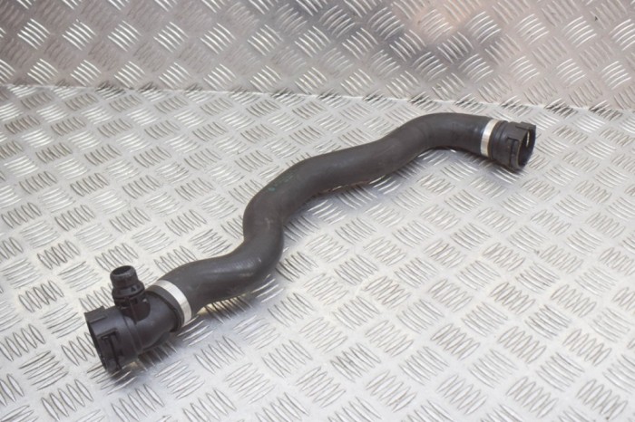 Furtun de lichid de răcire BMW 3 F30, F80 2014 OEM: 7811127,127089,148378 12320401
