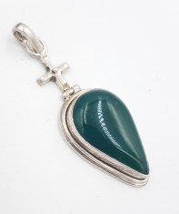 Superb pandantiv vintage din argint si agat verde manufacturat