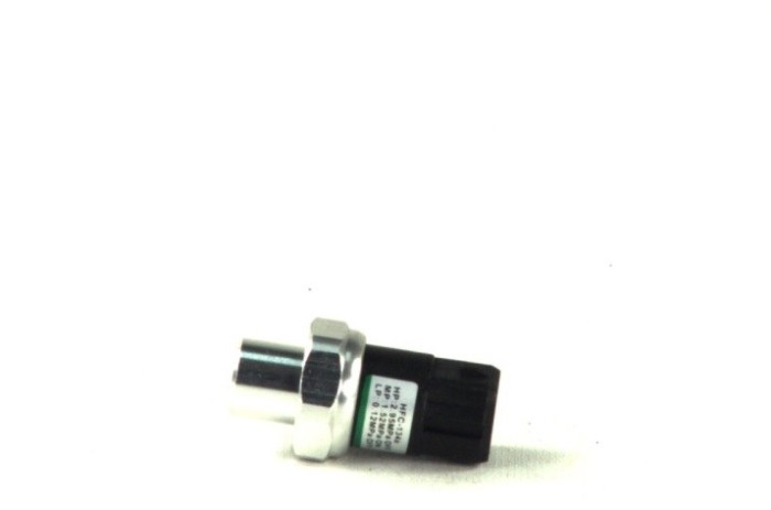 Comutator presiune, aer conditionat VW PASSAT Variant (3B5) (1997 - 2001) THERMOTEC KTT130003