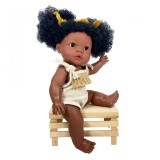 Papusa Nines D&#039;Onil Joy Afro cu fundite galbene si miros de vanilie 37 cm