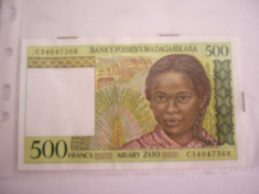 MDBS - BANCNOTA MADAGASCAR - 500 FRANCI foto