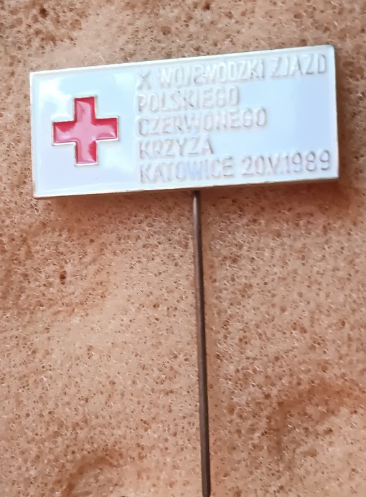 QW9 N5 58 - insigna - tematica medicina - crucea rosie - Polonia - 1989