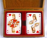 CARTI JOC CANASTA WHIST BRIDGE POKER MARCA PIATNIK VIENA AUSTRIA FIGURI REGALE PUNTE DUBLA IN CASETA LEMN