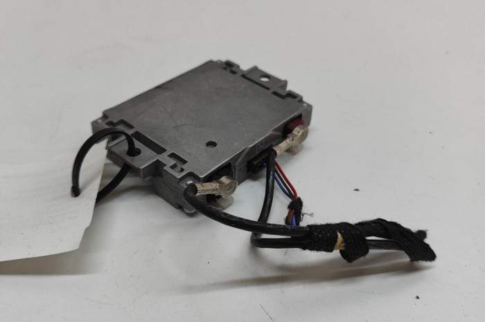 Amplificator de antena AUDI A5 F53 2017 OEM: 4M0035456A 31227211