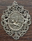 (89) PANDATIV / MEDALION DIN ARGINT, VINTAGE, MARE, MOTIVE FLORALE SI RELIGIOARE SI INGERASI, ISUS IN IESLE, SUPERB