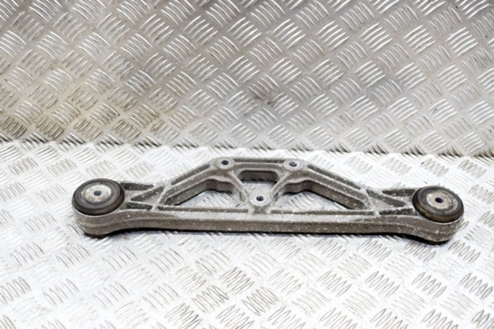 Suport diferențial spate AUDI A8 D3 4E2, 4E8 2007 OEM: 4E0599285A 14732846