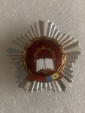 Insigna fruntaș &icirc;n &icirc;ntrecerea 1980