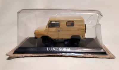 Luaz 968 M - 1/43 foto