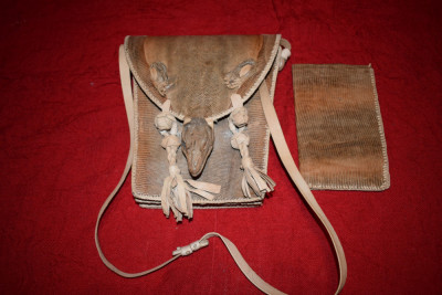 Poseta,gentuta, borseta realizata manual din pielea unui pui de varan foto