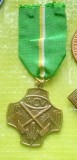 H494-I-Medalia SINDICATUL MINERILOR Belgia- Omagiu si Recunostiinta-Ciocane incrucisate si vagonet bronz. Recunoasterea 10 ani de munca grea miniera.