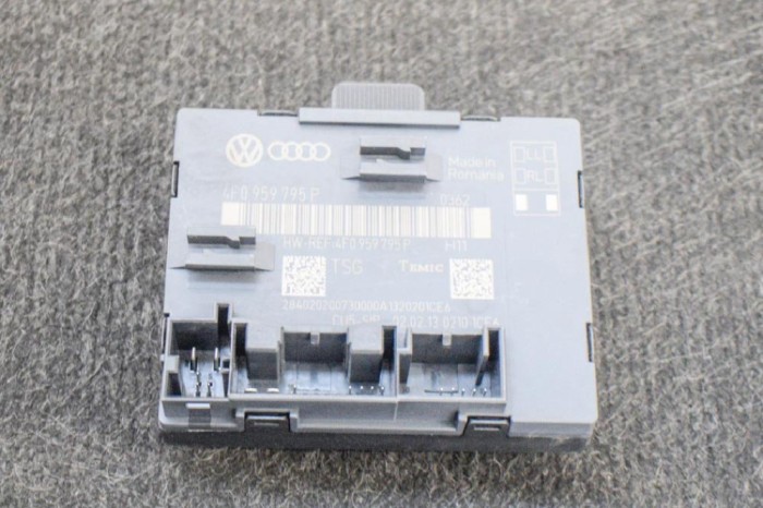 Modul de control ușă st&acirc;nga spate AUDI Q7 4L 2013 OEM: 4F0959795P 10885251
