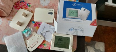 TERMOSTAT DG900 RF PROGRAMABILCU WIRELESS foto
