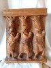 Trei Magi de la răsărit, vechi basorelief &icirc;n lemn masiv