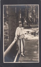 Fotografie format carte postala - Tanara in Slanic Moldova 1926 - atelier fotografic Zaharia Weiss