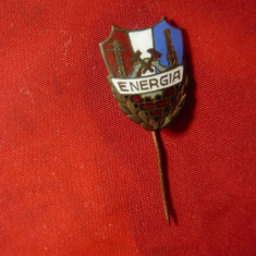 Insigna veche sportiva- Clubul Energia , metal si email ,h=2cm
