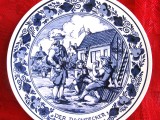 FARFURIE CERAMICA ROYAL GOEDEWAAGEN BLUE DELFT OLANDA COLECTIA MESERII - DER DACHDECKER MESERIAS ACOPERIS 24 CM