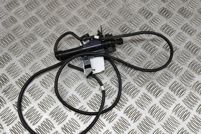 Pompa spălător far st&acirc;nga LAND ROVER RANGE ROVER EVOQUE L538 2017 OEM: BJ32-13L015-AA,BJ32-13C100-BC | 28418765