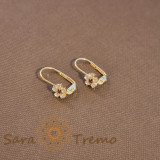 Cercei placati cu aur 18K, decor floral cu cristal zirconia mov si cristale albe