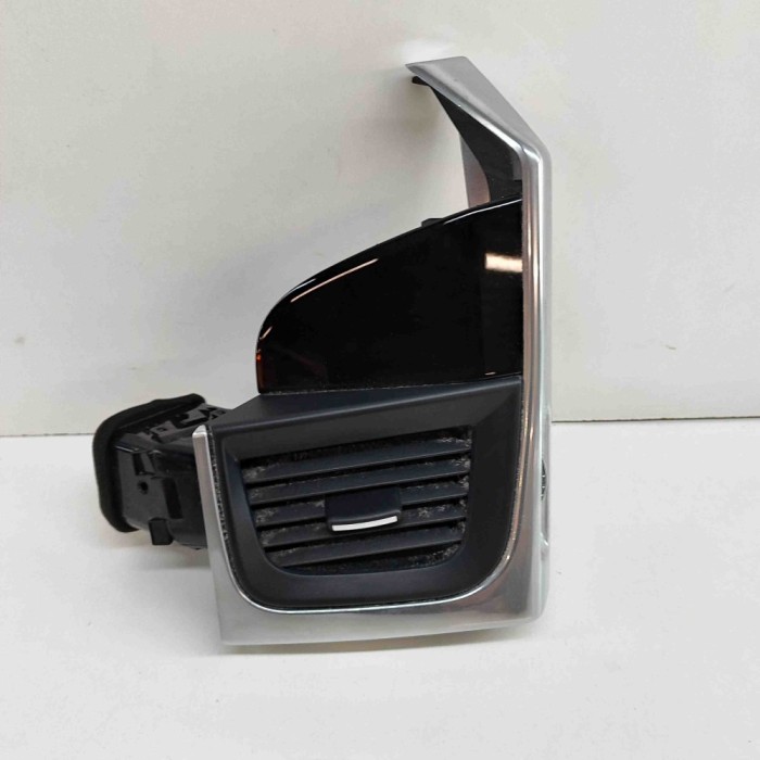 Gura de ventilație planșa de bord JAGUAR I-PACE X590 2019 OEM: J9D3-018B09-A 23237924