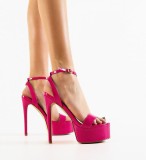 Cumpara ieftin Sandale cu toc Barbys Fuchsia
