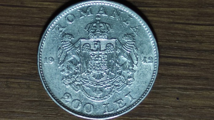 Romania - moneda de colectie istorica - 200 lei 1942 XF+/ AU - 6gr. argint 835 - Regele Mihai I - an unic de batere !