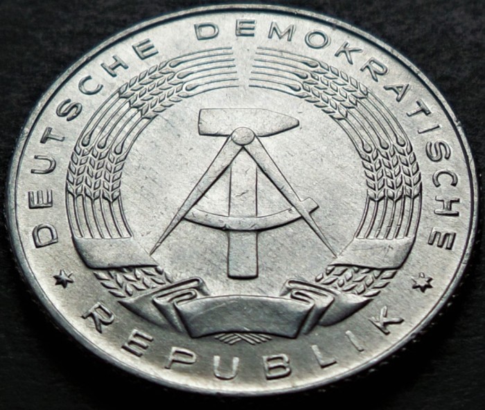 Moneda 2 MARCI RDG - GERMANIA DEMOCRATA, anul 1957 *cod 4222 A.UNC luciu batere