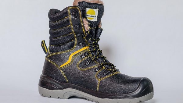 BOCANCI IARNA CU BOMBEU METALIC SI LAMELA ANTIPERFORATIE IMBLANITI  PROTECTIE, 35, 37 - 39, 44, 45, 47, Negru | Okazii.ro