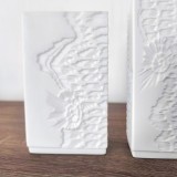 Pereche de vaze vintage din portelan biscuit Manfred Frey pentru AK Kaiser