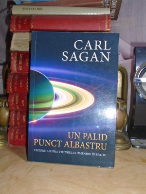 CARL SAGAN - UN PALID PUNCT ALBASTRU , 2022 # foto