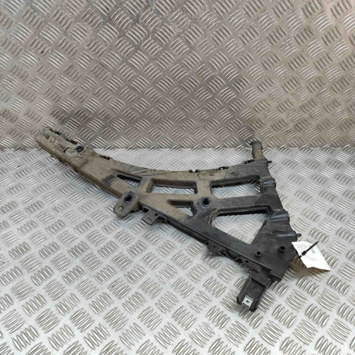 Suport bara de protecție dreapta spate JAGUAR F-PACE X761 2020 OEM: HK83-17B930-AE,HK83-17B932-AD 24586354