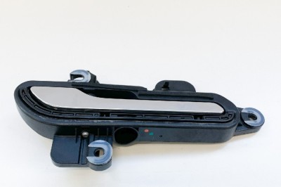 M&amp;acirc;ner exterior ușă dreapta spate TESLA MODEL 3 2018 OEM: 1081832-99-F,1081832-00-E | 10884796 foto