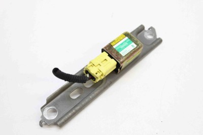 Senzor de impact dreapta față LEXUS RX _U3_ 2007 OEM: 89860-48020 | 2637959 foto