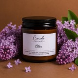 Liliac &ndash; Lum&acirc;nare parfumată handmade din soia &icirc;n recipient sticlă ambră