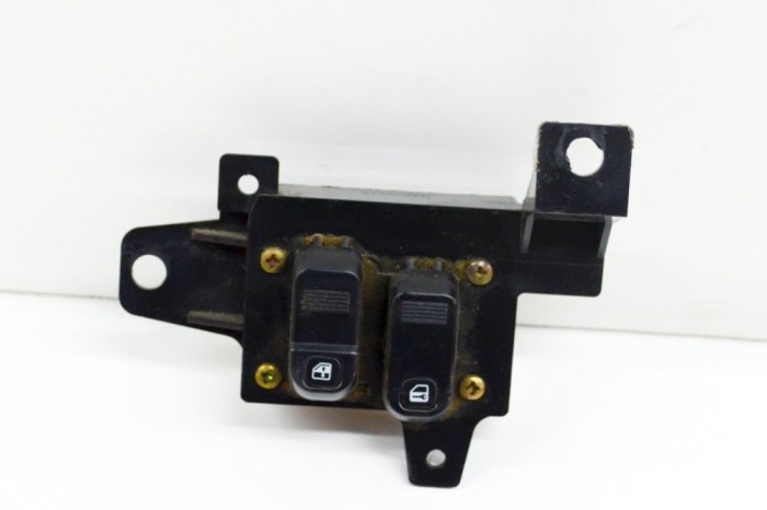 Buton geam ușă dreapta față DODGE STEALTH 1992 OEM: 460-2K1N 13880483