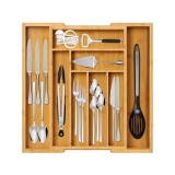Organizator tacamuri, ajustabil, din bambus, 8 compartimente, usor de curatat