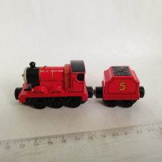 bnk jc Thomas & Friends Take`n`Play - locomotiva James cu tender