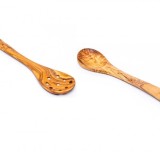Set Milano lingură și lingură cu găuri din lemn de măslin 30 | 35 cm