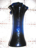 779-Vaza sticla albastra veche stare buna. Inaltime cca 23 cm.