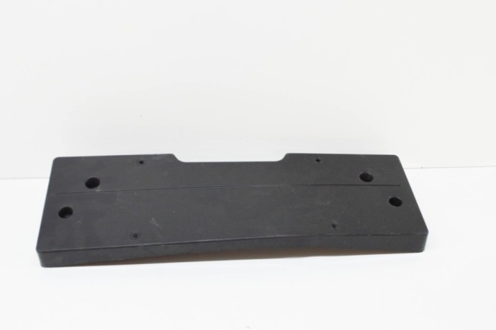 Suport număr de &icirc;nmatriculare BMW 7 G11, G12 2016 OEM: 8073422 | 21020098