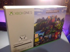 Consola Xbox One S (SIGILAT) - Minecraft Complete Bundle foto