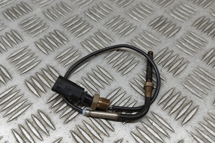 Senzor de temperatură gaze de eșapament AUDI A4 8W2, B9 2015 OEM: 4M0906088AL 31639098