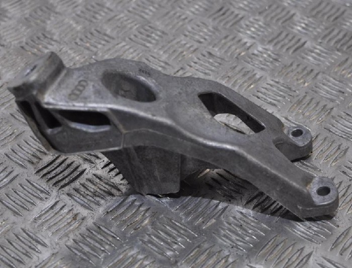 Suport motor st&acirc;nga AUDI A5 8T3 2012 OEM: 8K0199307BE 2261850
