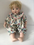 Cumpara ieftin Papusa / papusica ceramica, portelan, jucarie, decor, colectie, 32 cm,